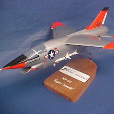 XF-8U